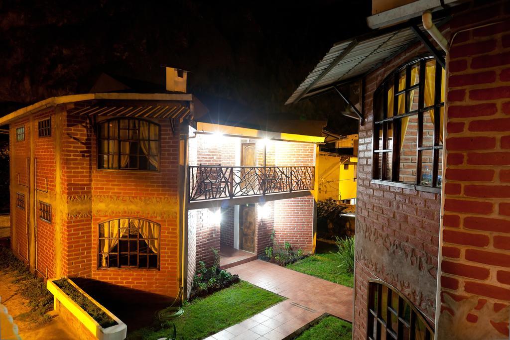 Great Hostels Backpackers بانيوس المظهر الخارجي الصورة